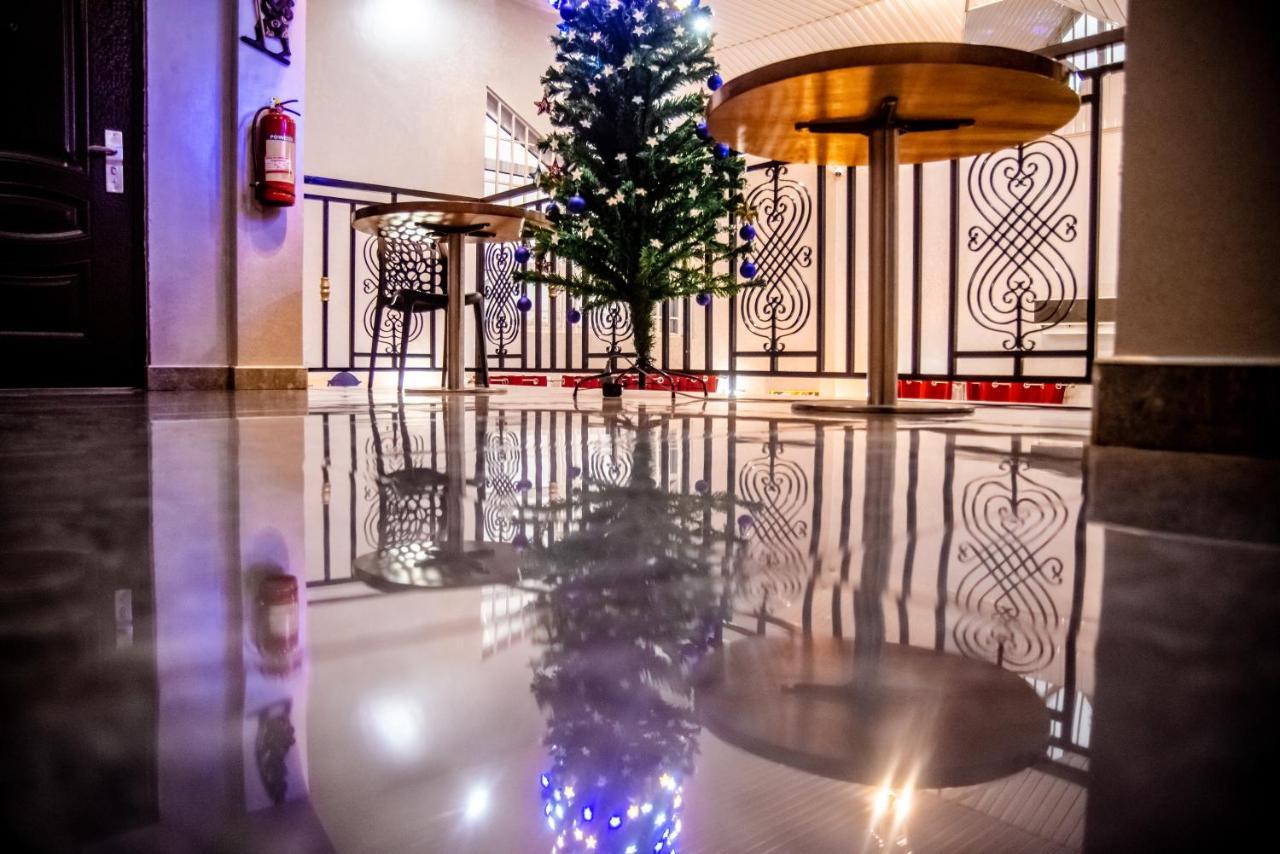 Homey Lodge Кумаси Экстерьер фото