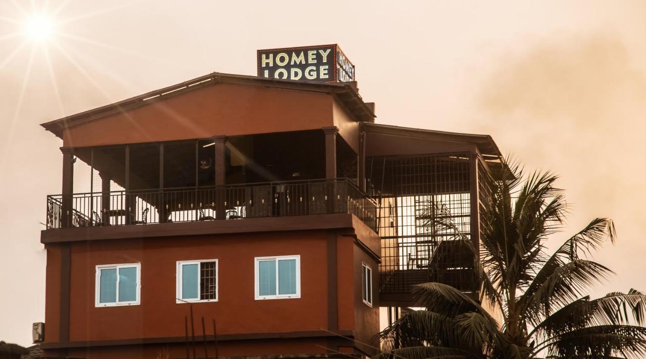 Homey Lodge Кумаси Экстерьер фото